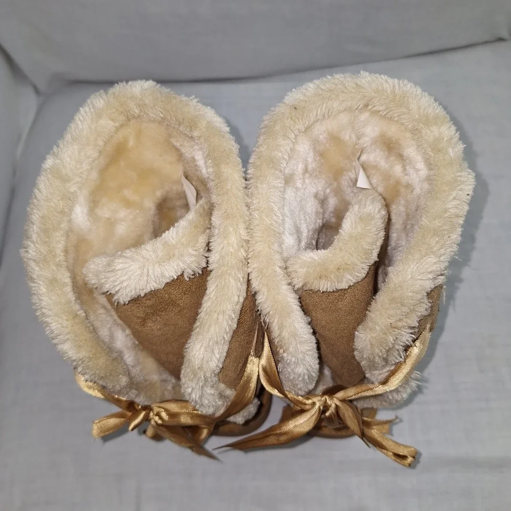 Cottagecore Fairycore Northside Tan Size 3 Girls Faux Suede Fur Lined Boots